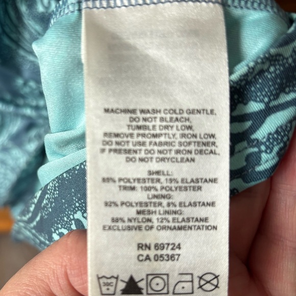 #15 Columbia Teal and Blue Omni-Shade Patterned Dress small NWOT - Picture 4 of 11